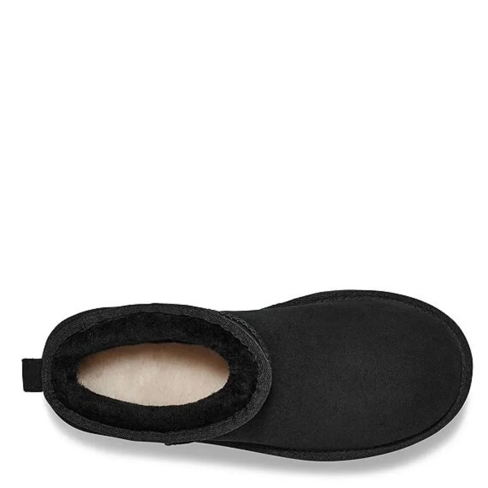 UGG $170 Classic Ultra Mini Platform Black Sz 9 NIB!
